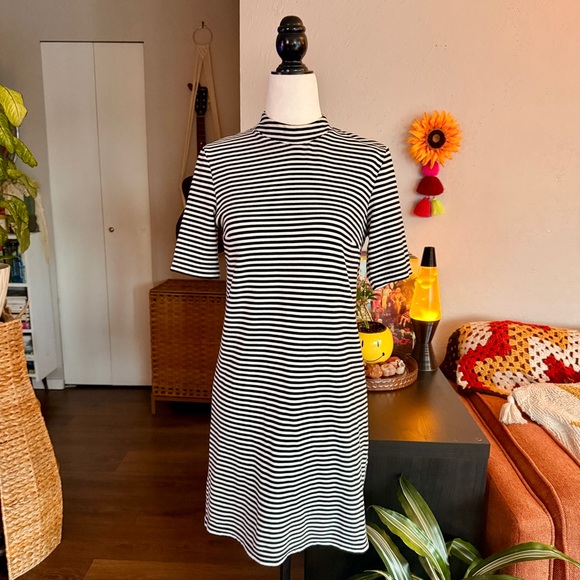 Forever 21 Dresses & Skirts - Striped Black and White Dress with Mock Neck Collar
